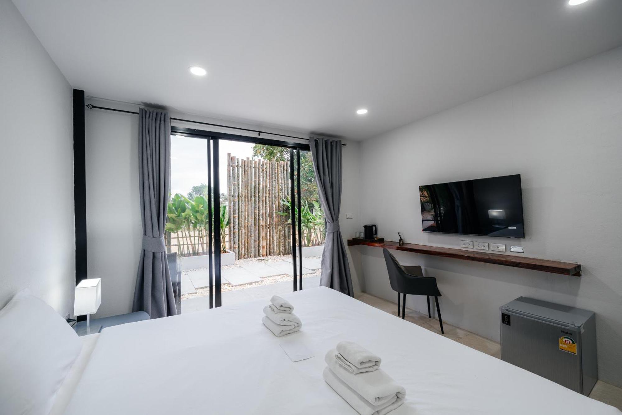 Haus (500 M²), 12 Schlafzimmer Und 12 Eigene Badezimmer In Bo Phut Hotel Bophut